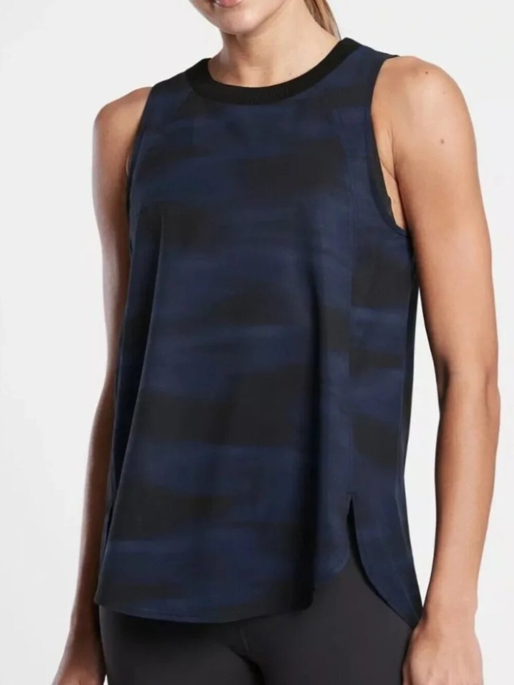 Athleta Zephyr sleeveless polyester blue black top shirt blouse Large luxury